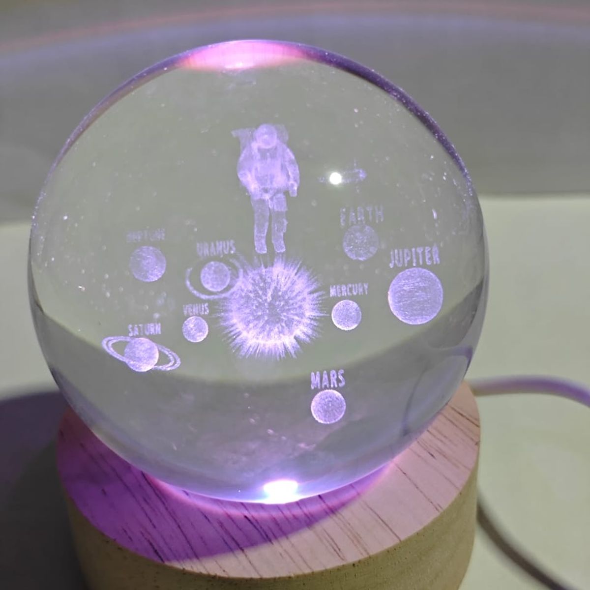 GENERICO - Lampara Bola de Cristal Multicolor USB - Astronauta 6 cm