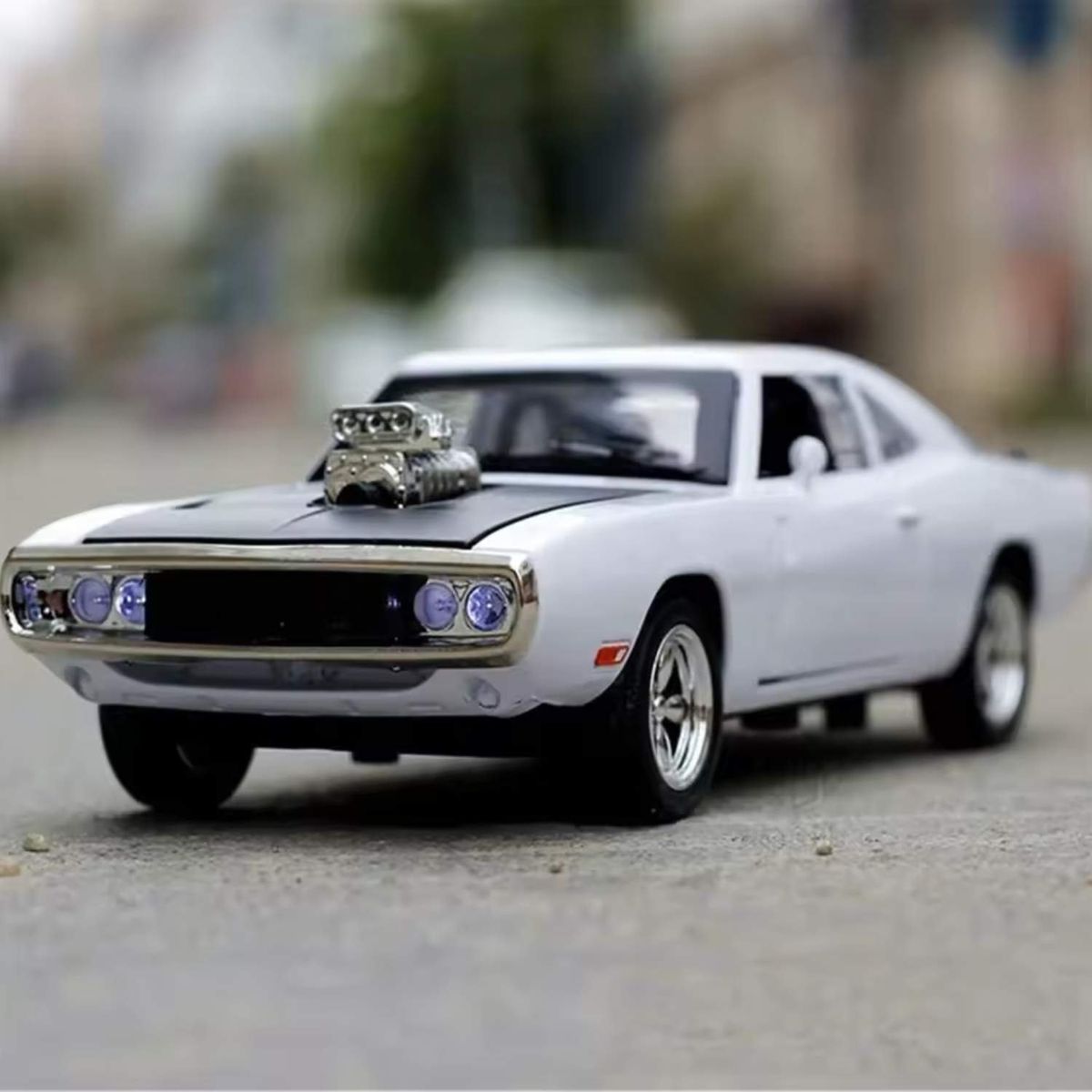 GENERICO - Auto Clasico Dodge Charger 1970 Blanco195