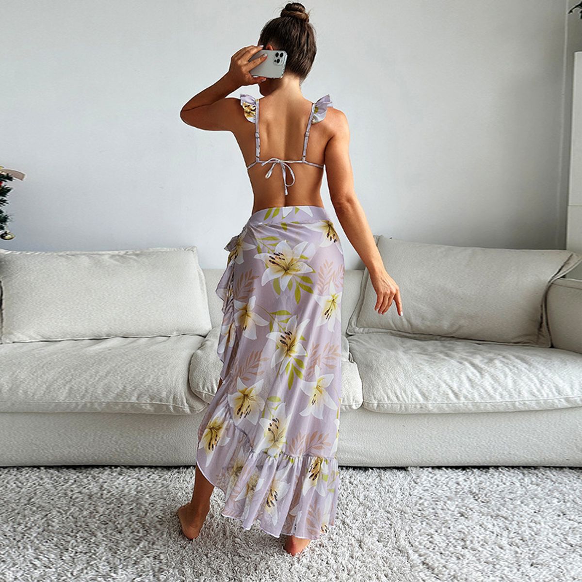 GENERICO - SET DE BIKINI 3 PIEZAS FLORES CON PAREO