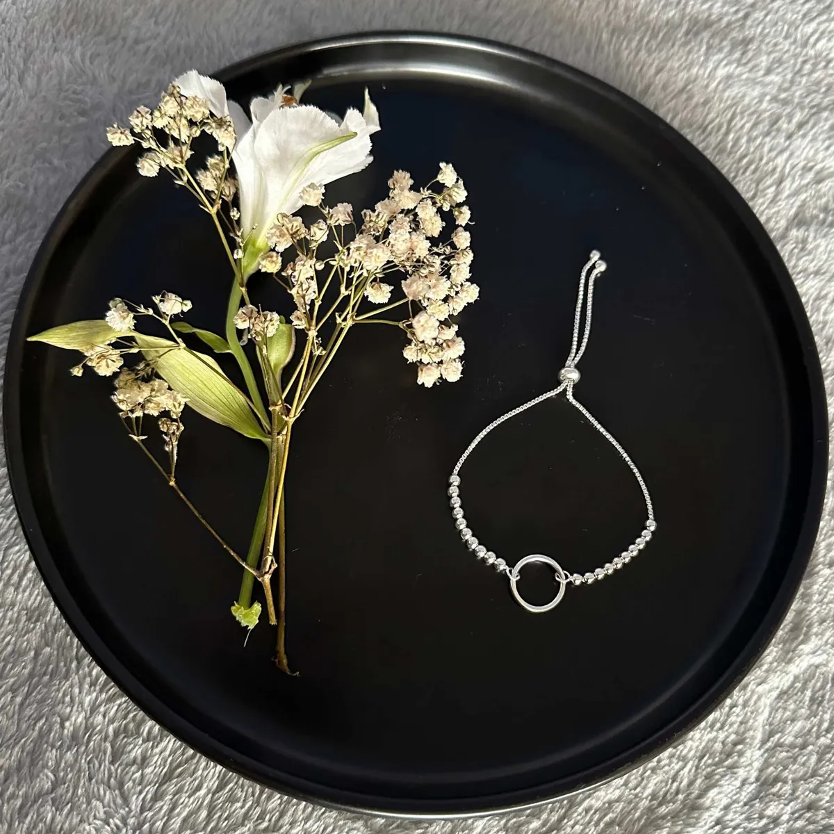 GENERICO - Pulsera regulable con dije círculo de la vida en plata