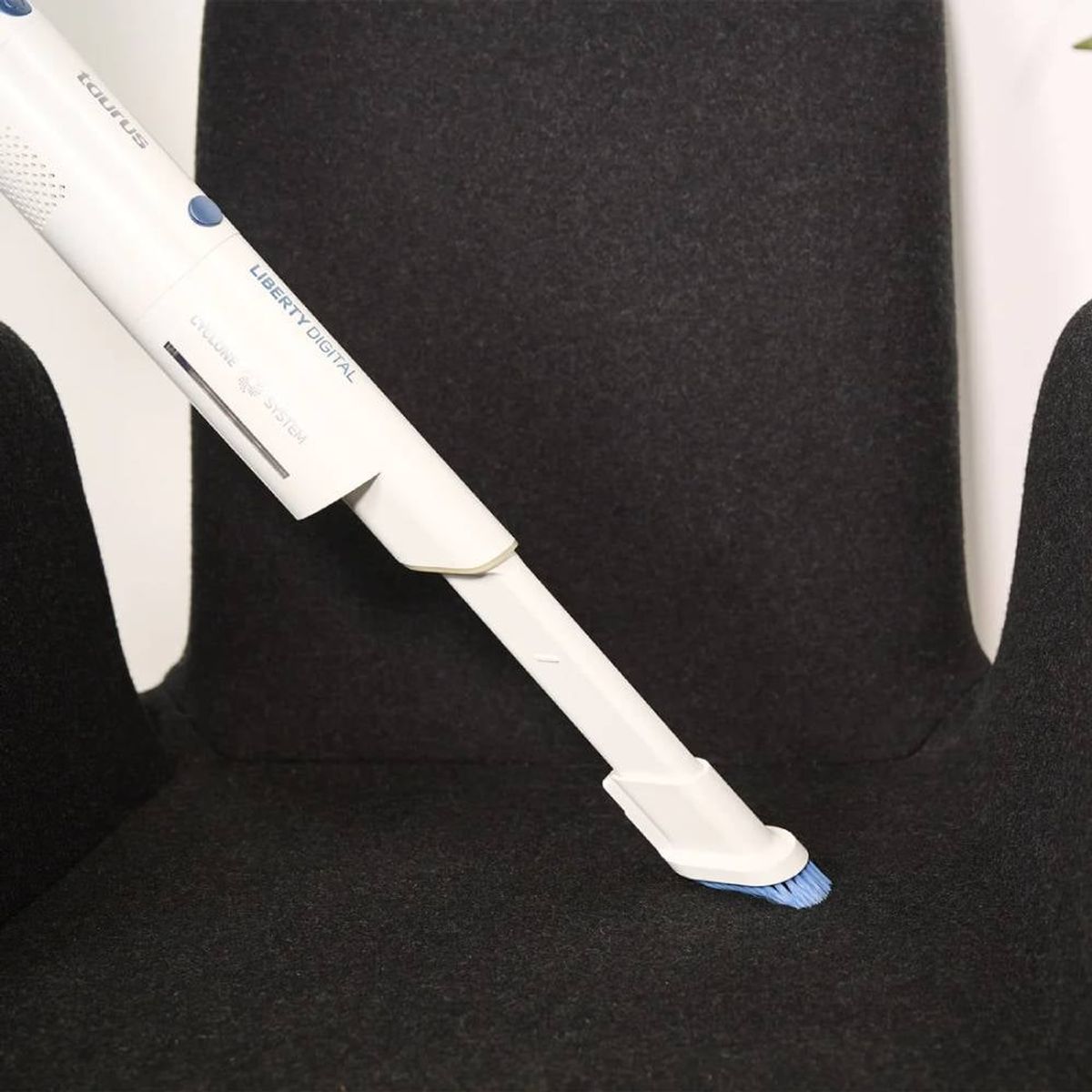 TAURUS - Aspiradora Taurus de mano portatil Liberty Digital