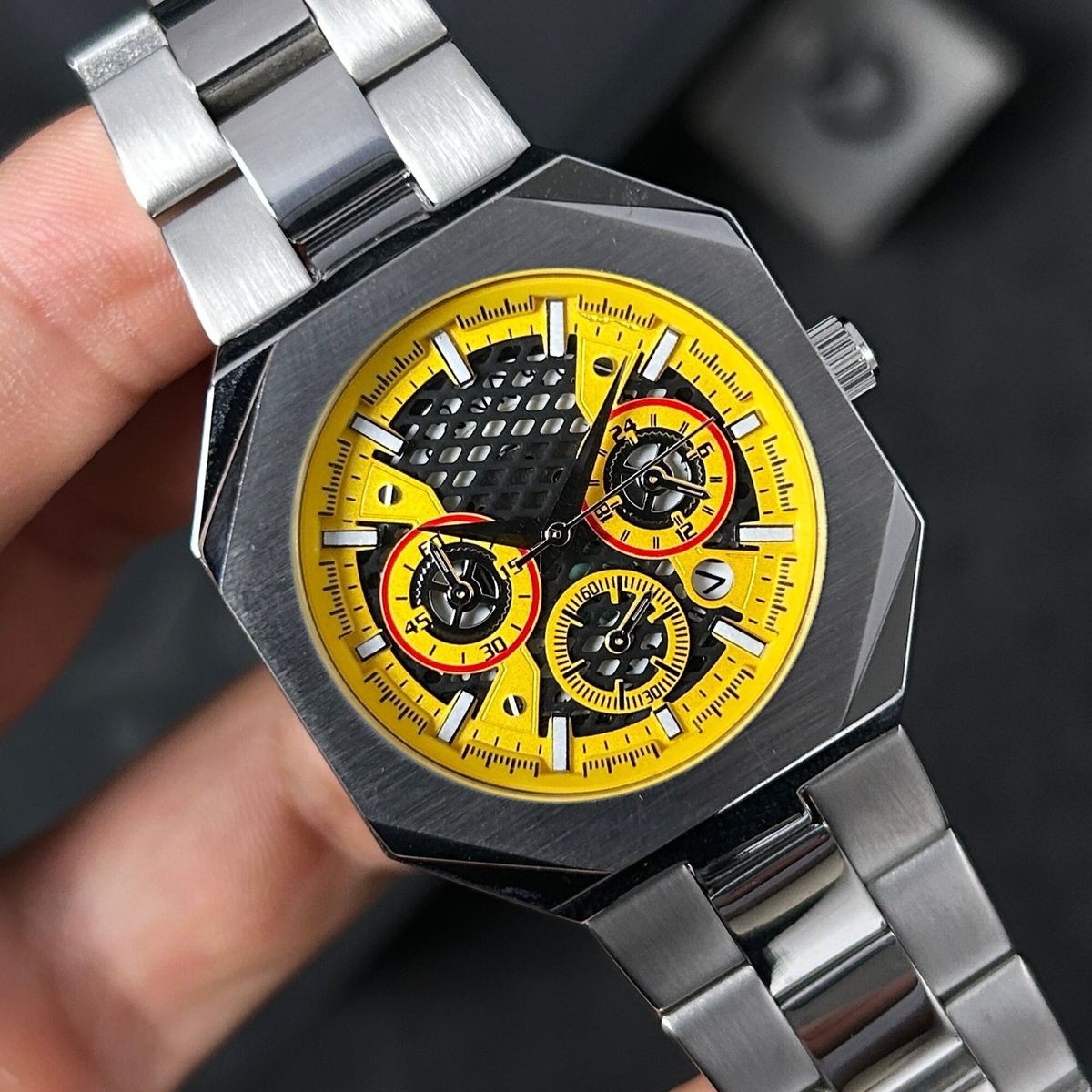 GENERICO - Reloj Dinimi 88433 Elegante Amarillo- DIN-30