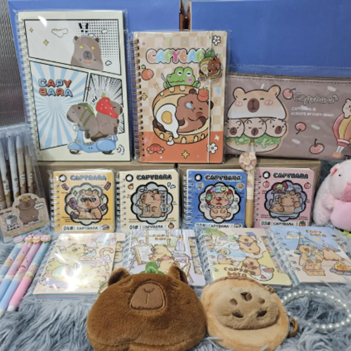 GENERICO - KIT CAPYBARA 32PIEZAS INCLUYE ENVIO GRATIS