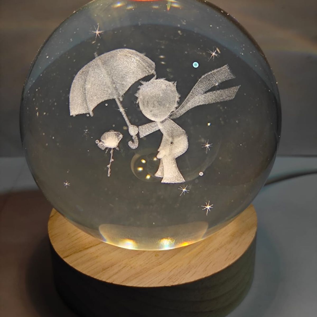 GENERICO - Lampara Bola de Cristal USB - Pequeño Principe 8 cm