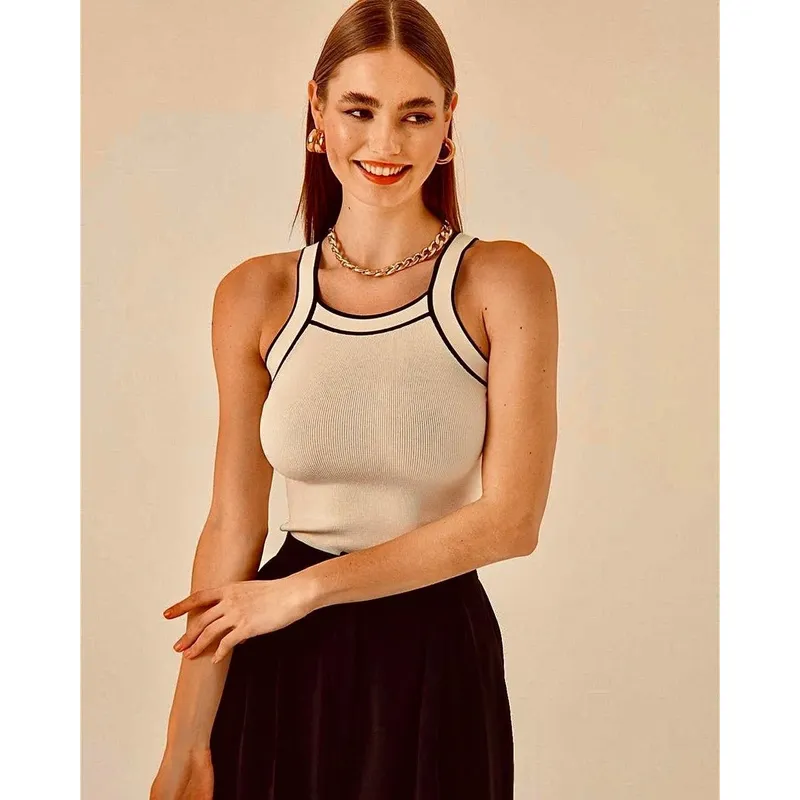 AMA OUTFITTERS - Top de hilo halther bicolor