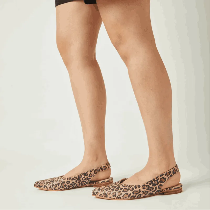 WHITE - Slingback animal print de cuero