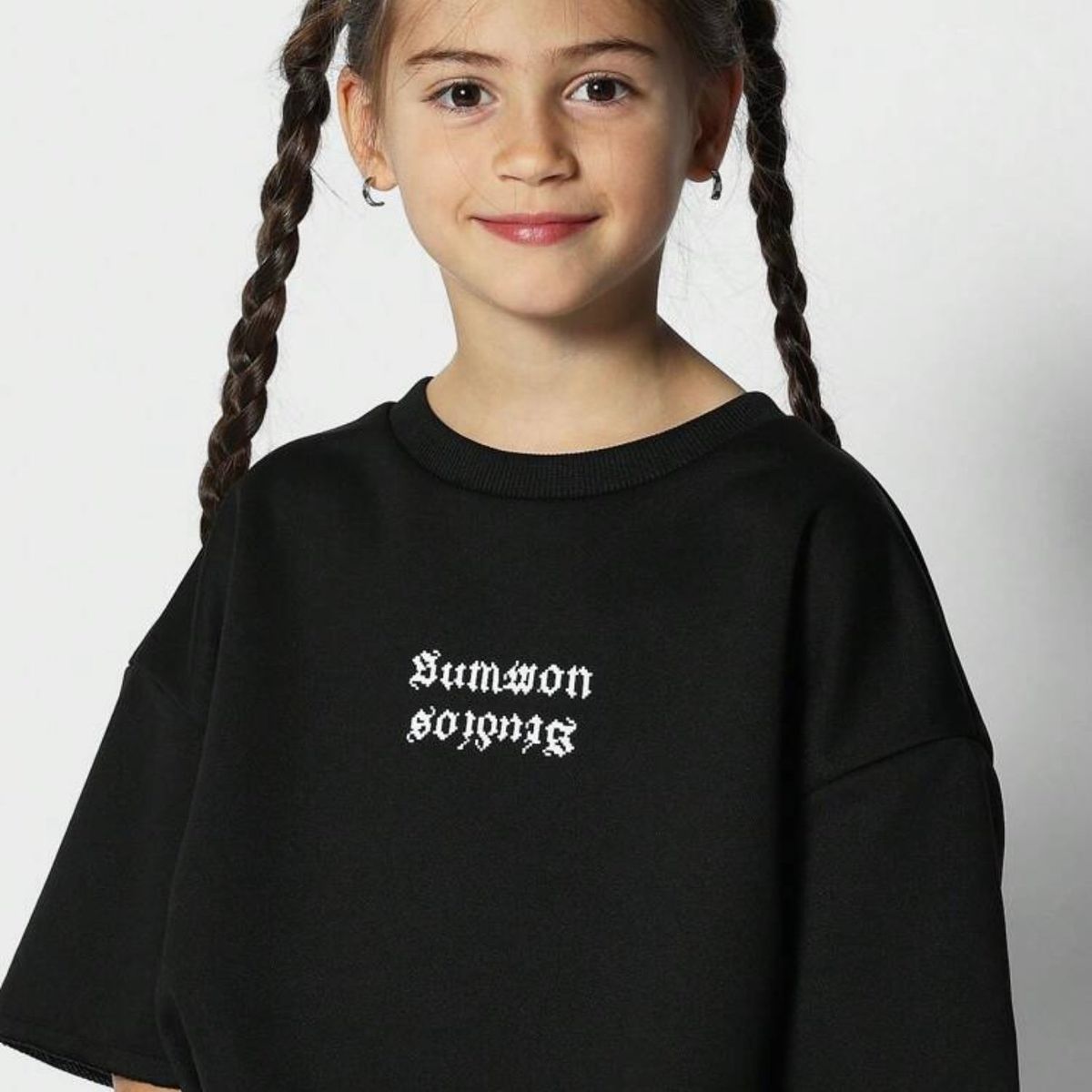 GENERICO - Polo corto para niñas preadolescentes con estampado ajustado