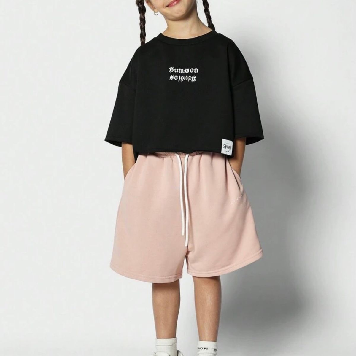 GENERICO - Polo corto para niñas preadolescentes con estampado ajustado