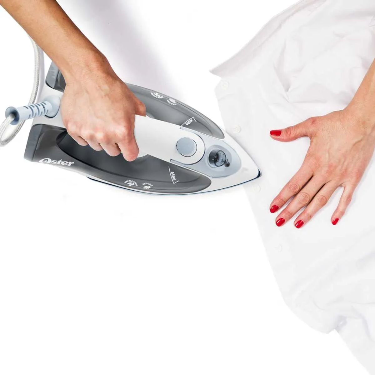 OSTER - Plancha de Vapor Oster® Compacta con Suela Antiadherente GCSTBS5001