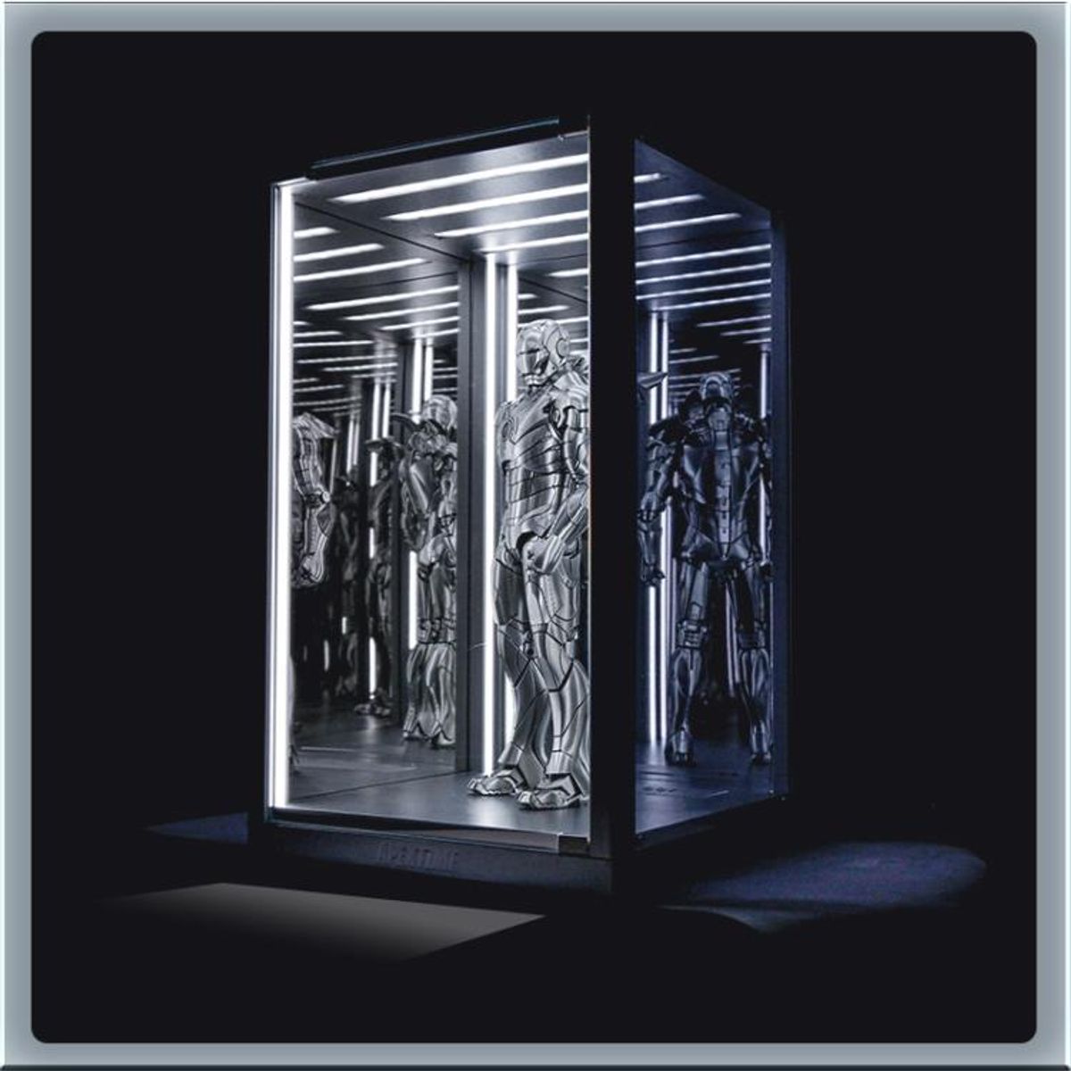 DISPLAY - Chaos INFINITE Display Case Apextime