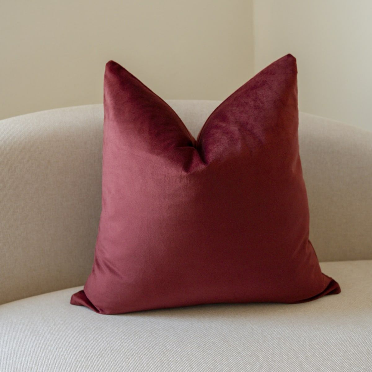 CLAUDIA RIVA HOME - Cojín erciopelo Vino + relleno de poliester