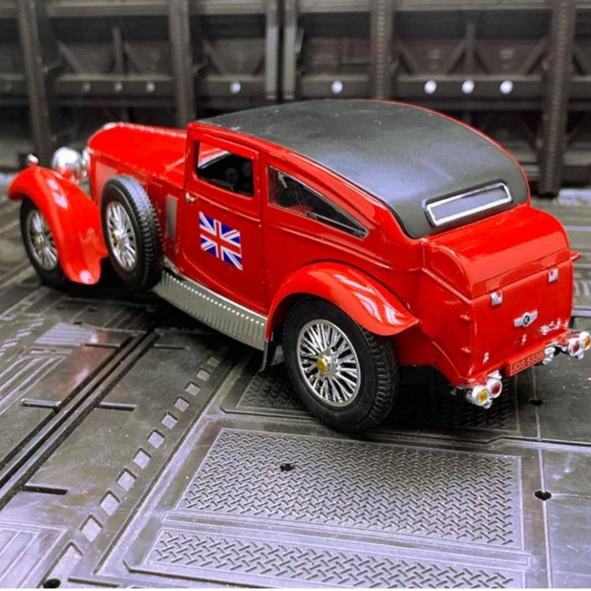 GENERICO - Clásico BLETLEY L8 Rojo Año 1919 A 1931 17 Cm