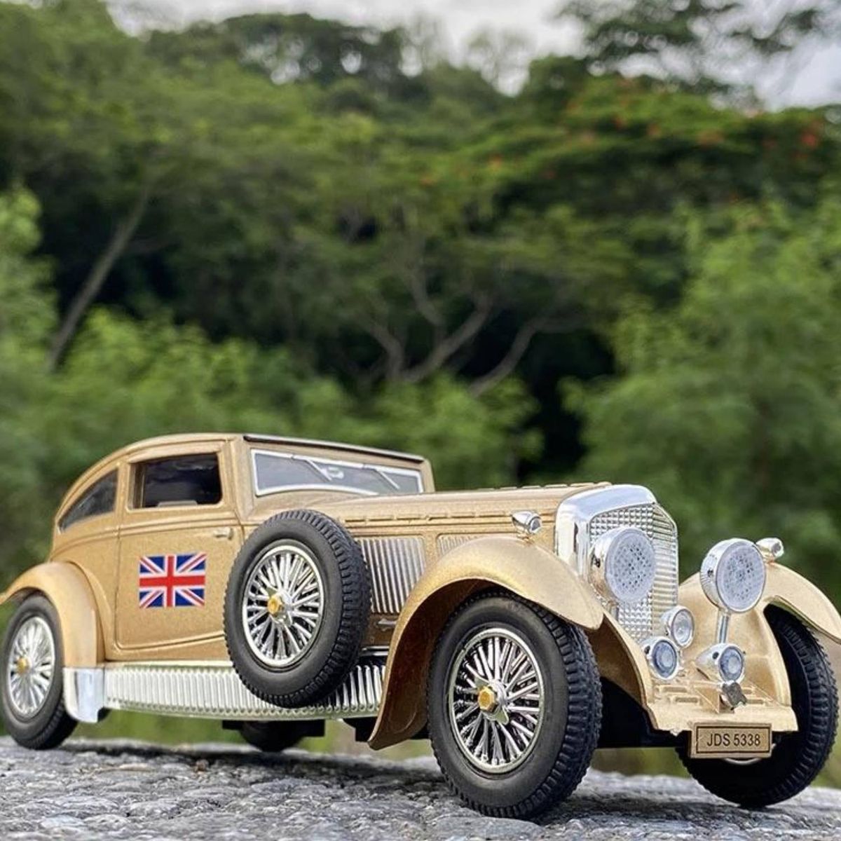 GENERICO - Clásico BLETLEY L8 Dorado De Año 1919 A 1931 De17 Cm