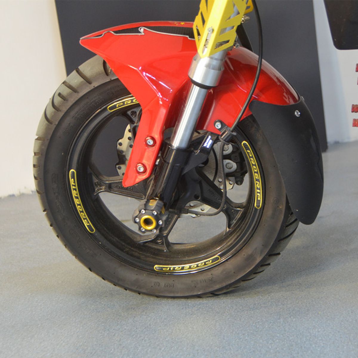 GENERICO - EXTENSOR DE GUARDA FANGO UNIVERSAL GRANDE