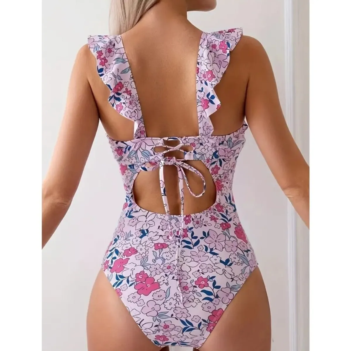 GENERICO - TRAJE DE BAÑO ENTERO CON COPA Y FORRO