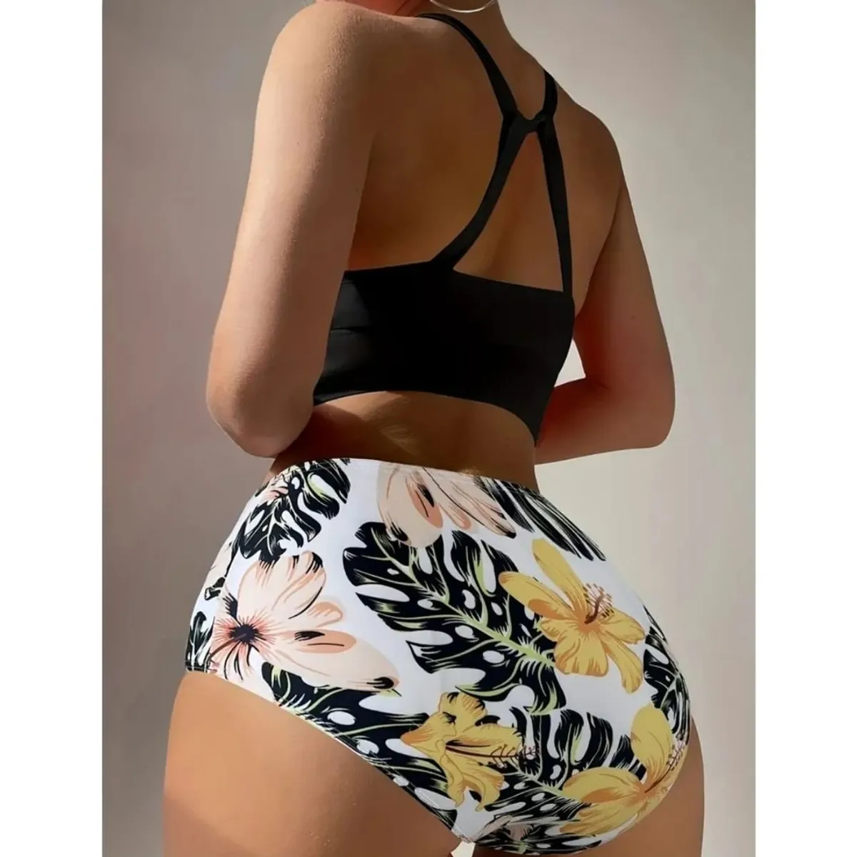 GENERICO - BIKINI CON COPA Y FORRO INTERNO