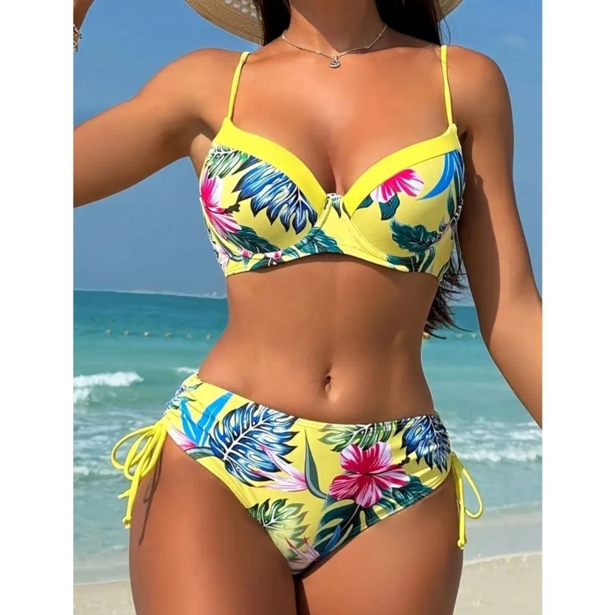 GENERICO - BIKINI CON COPA Y FORRO INTERNO