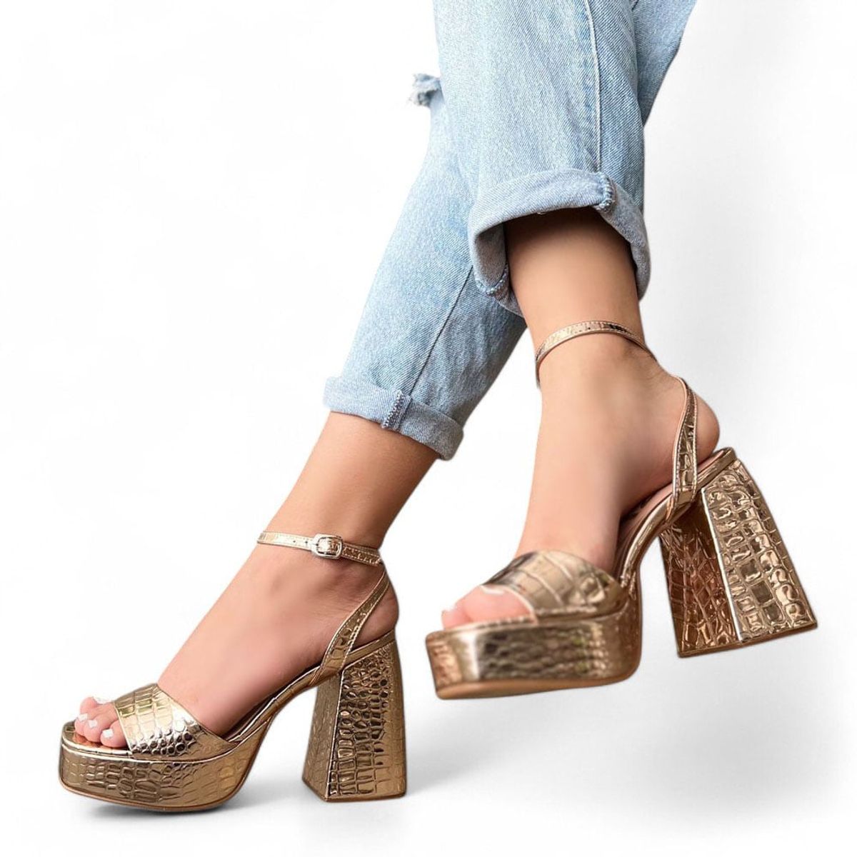 GENERICO - Sandalia Mujer Yomar Labrado Taco 9 2086L-65 Mujer Yomar Dorado