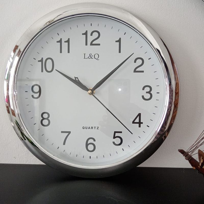 GENERICO - Reloj de pared redondo plateado analogico 30cm Diametro
