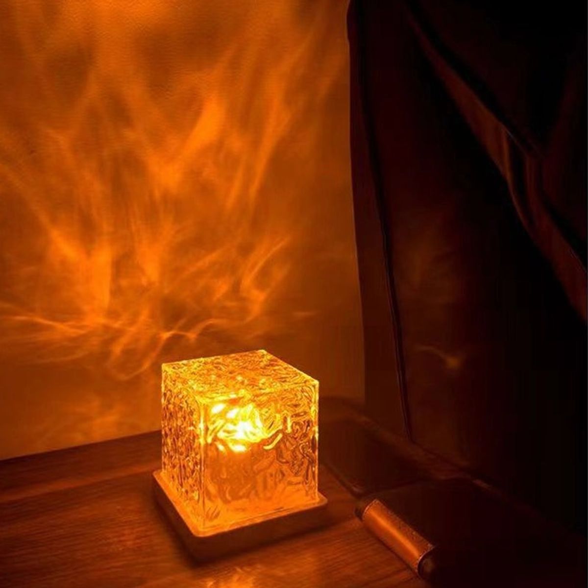 AURELA - LumiLux  Lámpara de Proyección con Efecto de Ondas Boreales