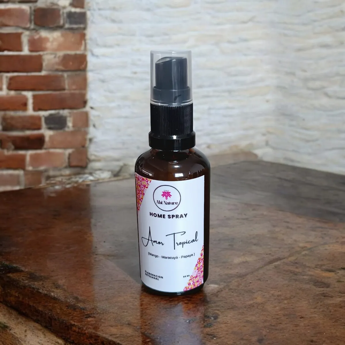 GENERICO - HOME SPRAY AROMATIZADOR DE AMBIENTE Y TEXTIL AMOR TROPICAL 50 ML