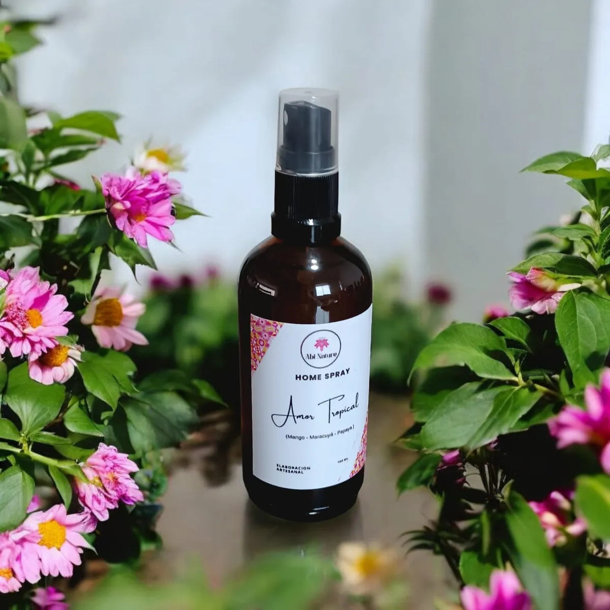 GENERICO - HOME SPRAY AROMATIZADOR DE AMBIENTE Y TEXTIL AMOR TROPICAL 100 ML