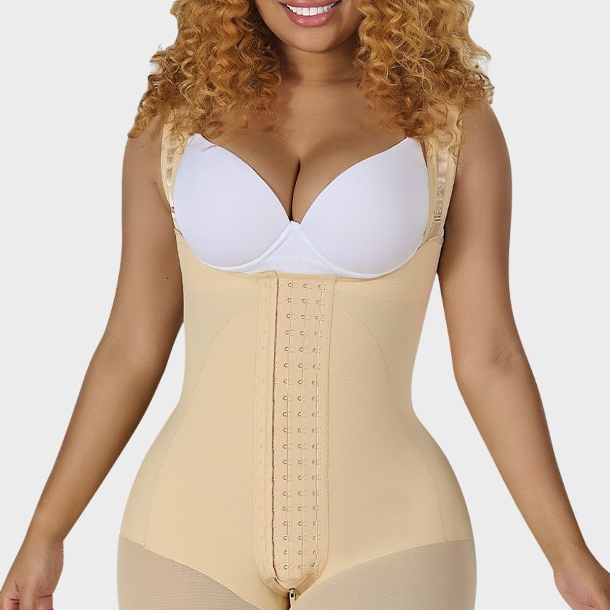 FAJAS MYD - Faja tipo reloj de arena con capacidad ULTRA en cadera F00489 MyD