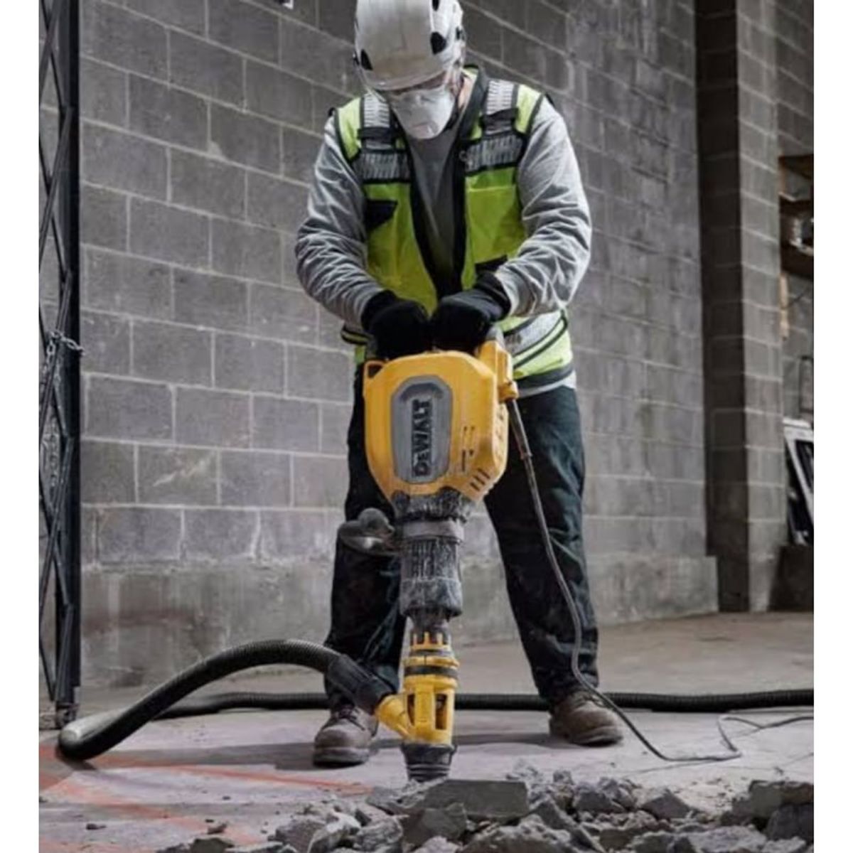 DEWALT - MARTILLO DEMOLEDOR SDS MAX