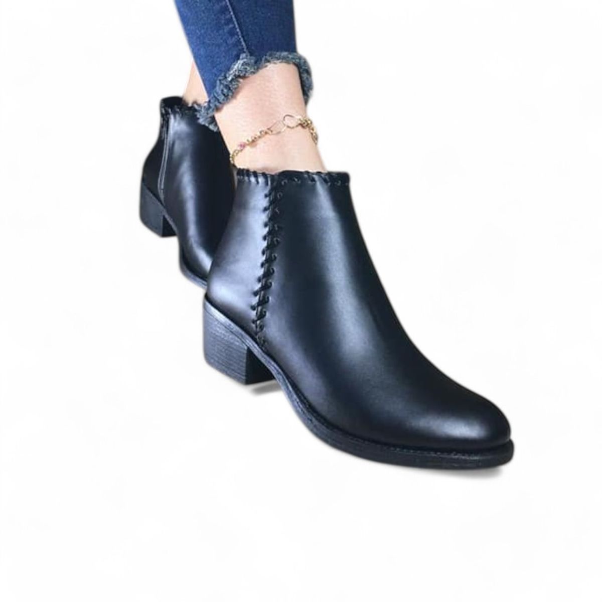 GENERICO - Botin mujer detalles rusticos color negro.-