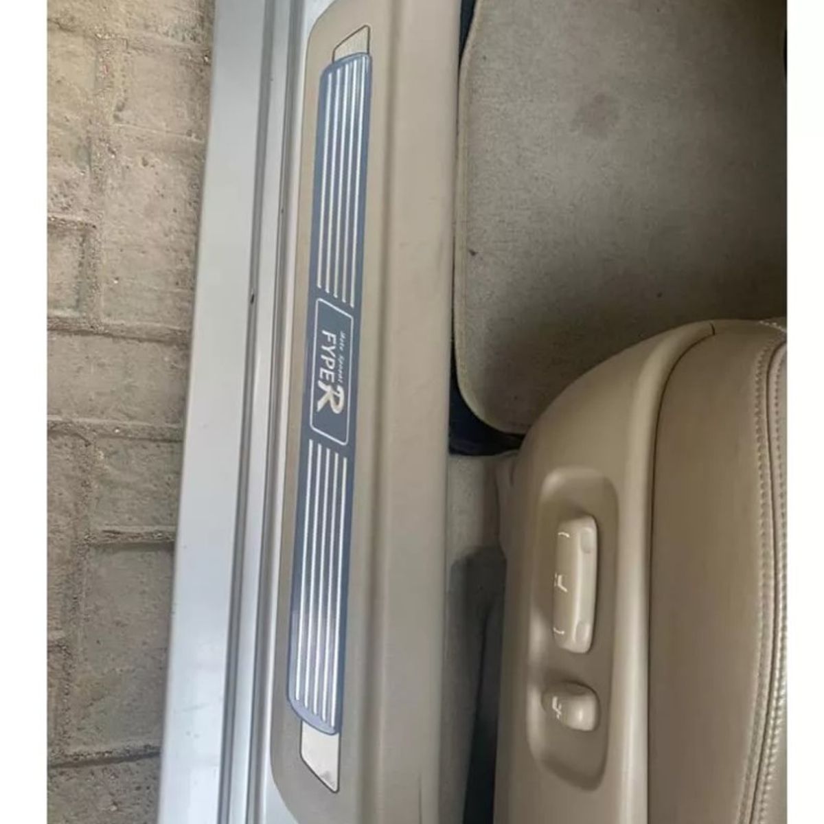 JET - Pisadera Universal Silver 49cm Auto 2pcs