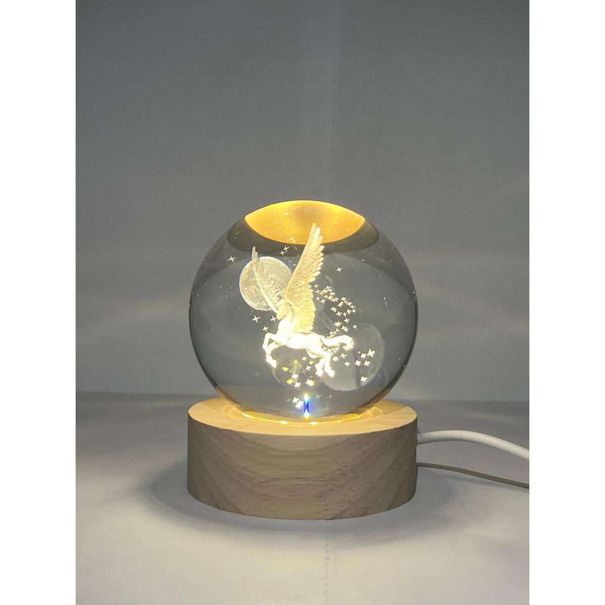 GENERICO - Lampara Bola de Cristal USB - Pegaso 6 cm
