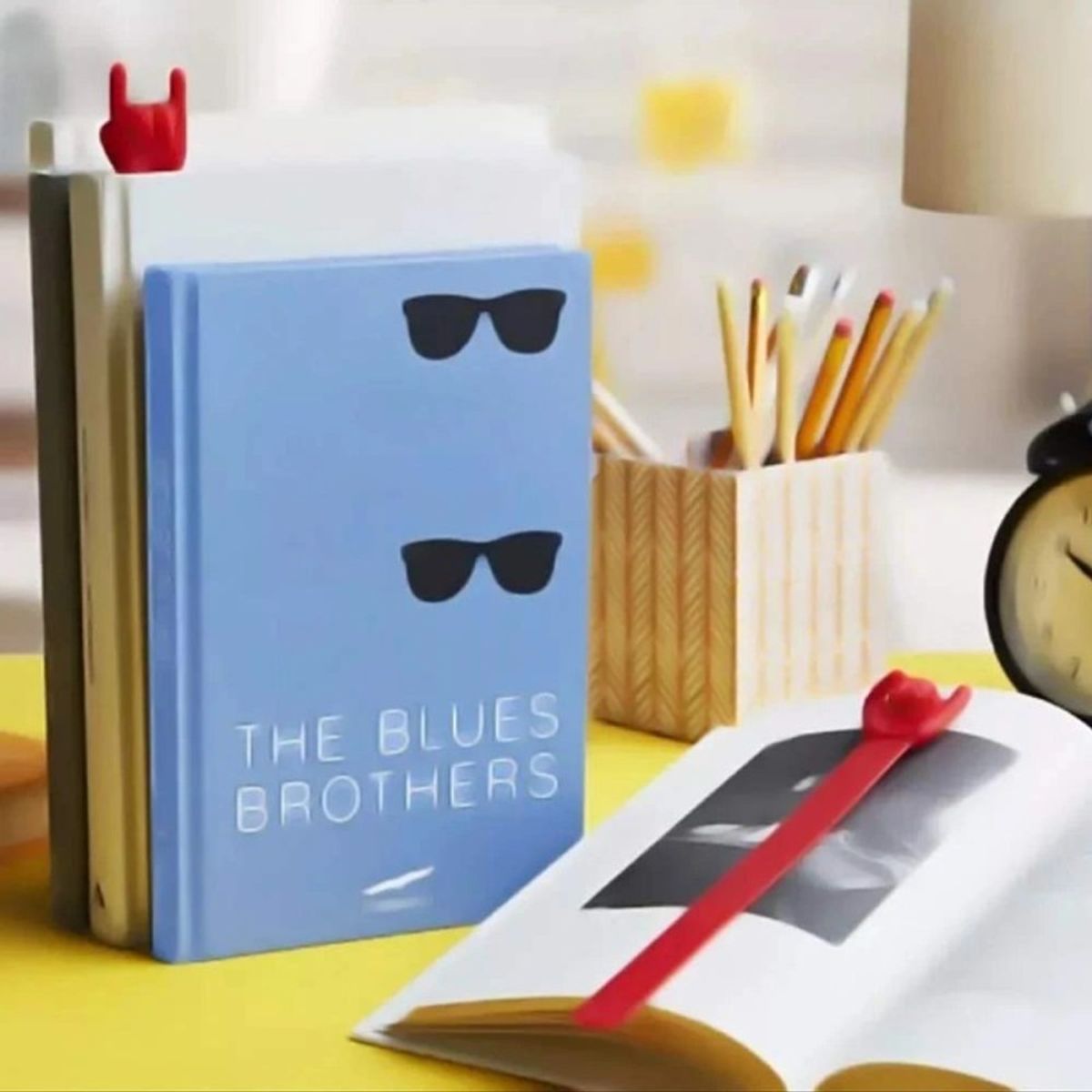 AURELA - Marcapáginas Señal de Rock de Soilicona para Libros y Cuadernos