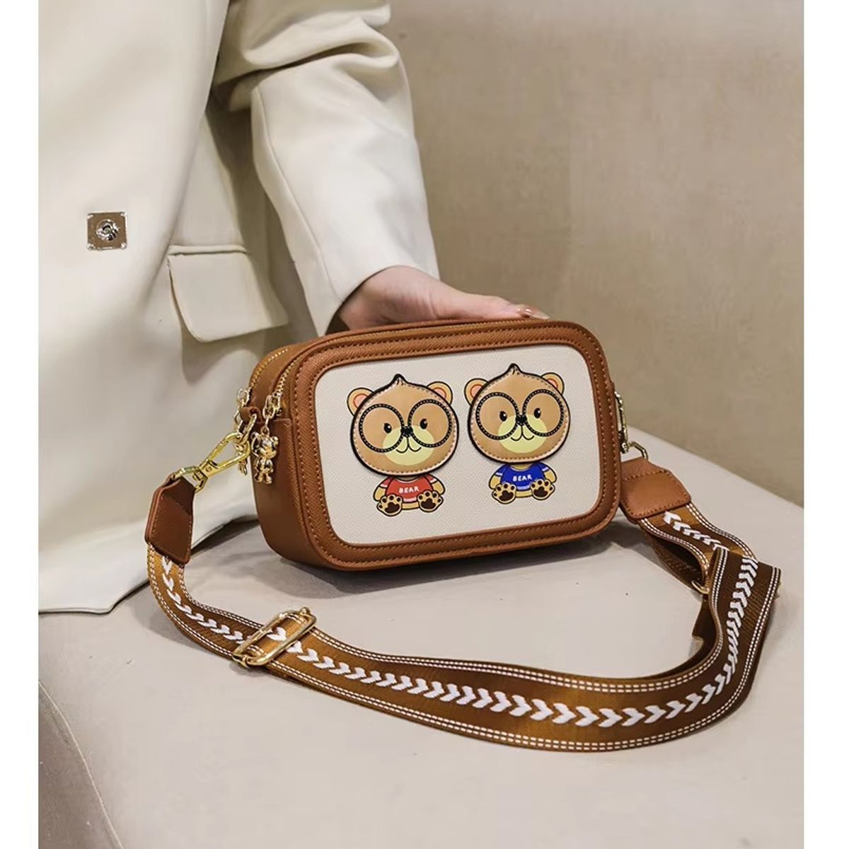 OEM - Morral Exclusivo Piton Bear Cuero Pu Premium