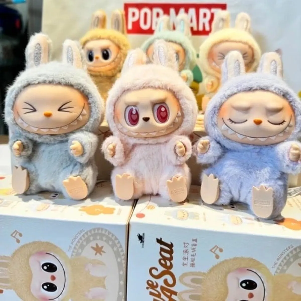 KAST PE - Dupe Bubu Have a Seat Calidad A1 + Sticker