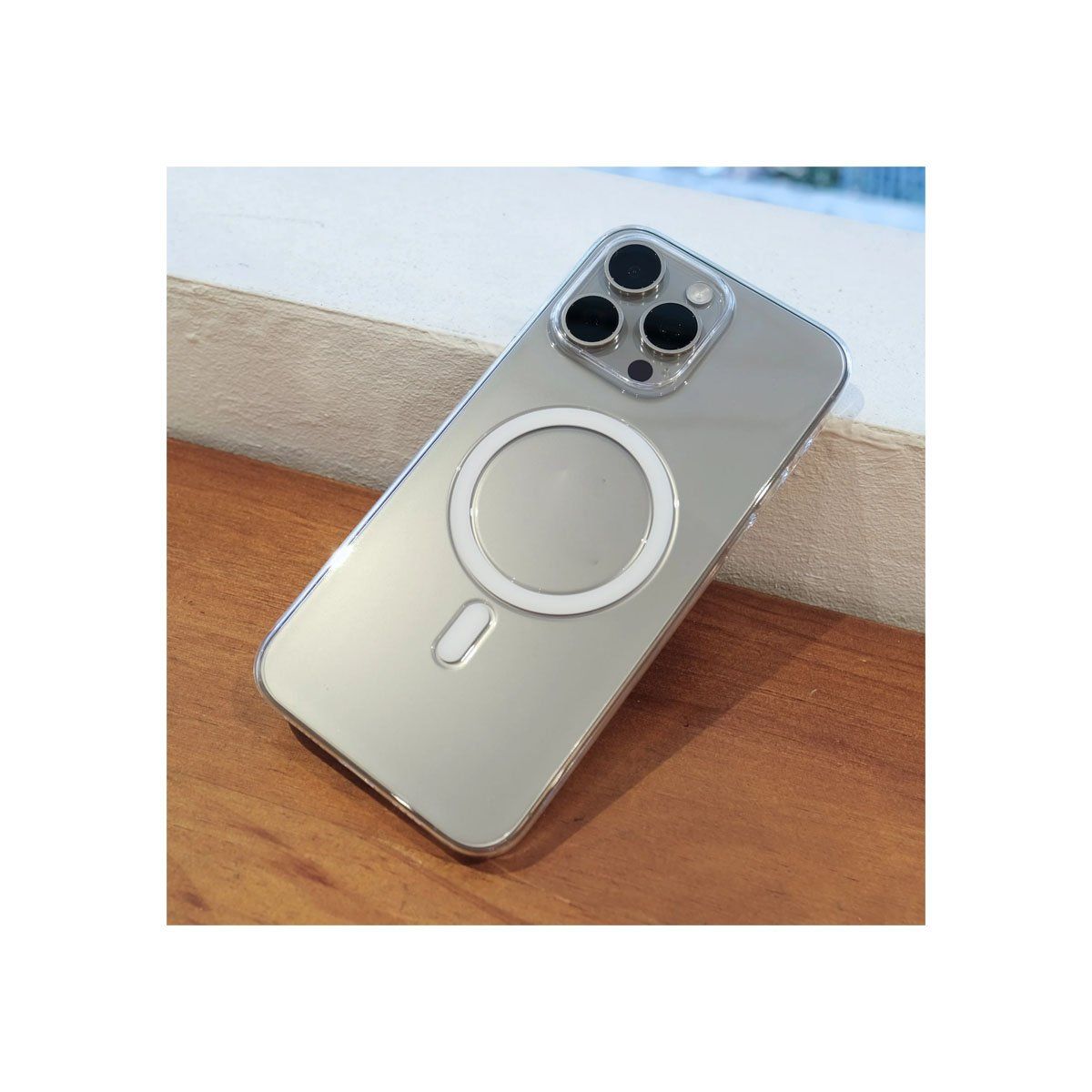 OEM - Case Magsafe con Cargador inalámbrico  para iPhone 15 Pro