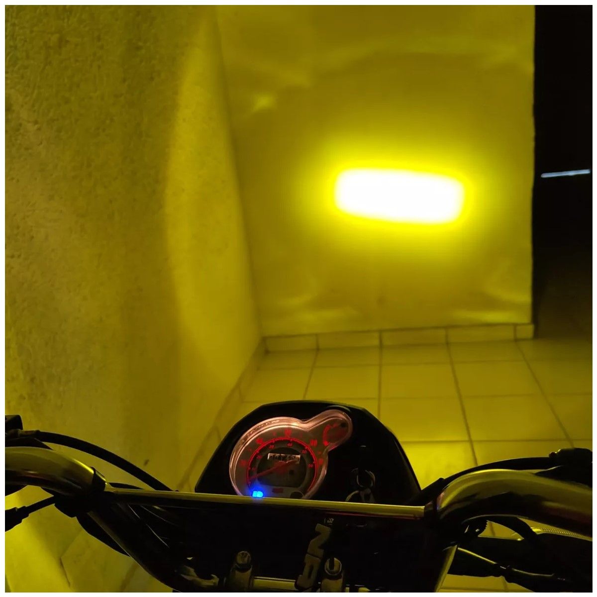 JETLIFE - Foco Led H4 Moto Lupa Doble Color 15W 1500LM
