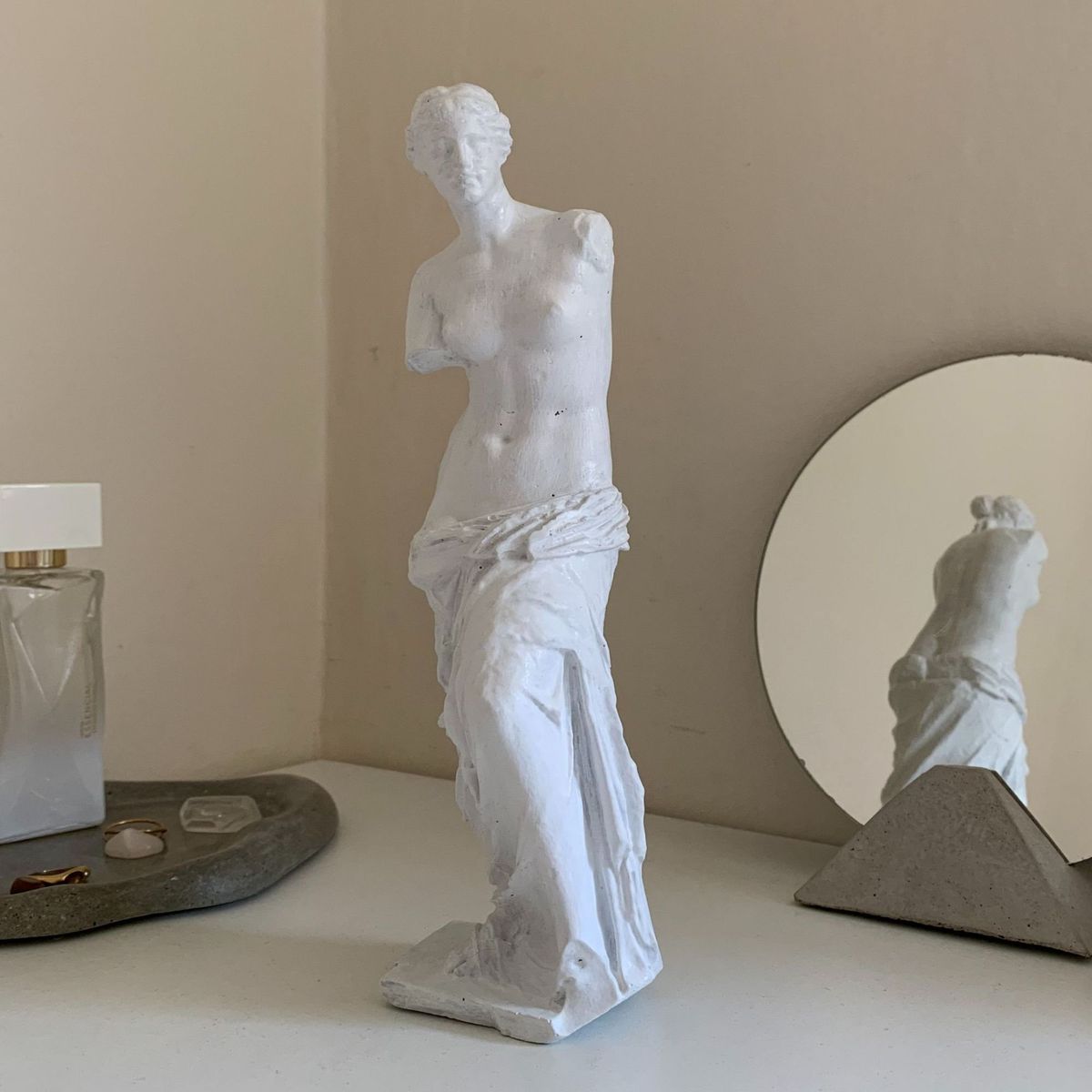 GENERICO - Venus de Milo 25 cm Escultura Concreto Blanco