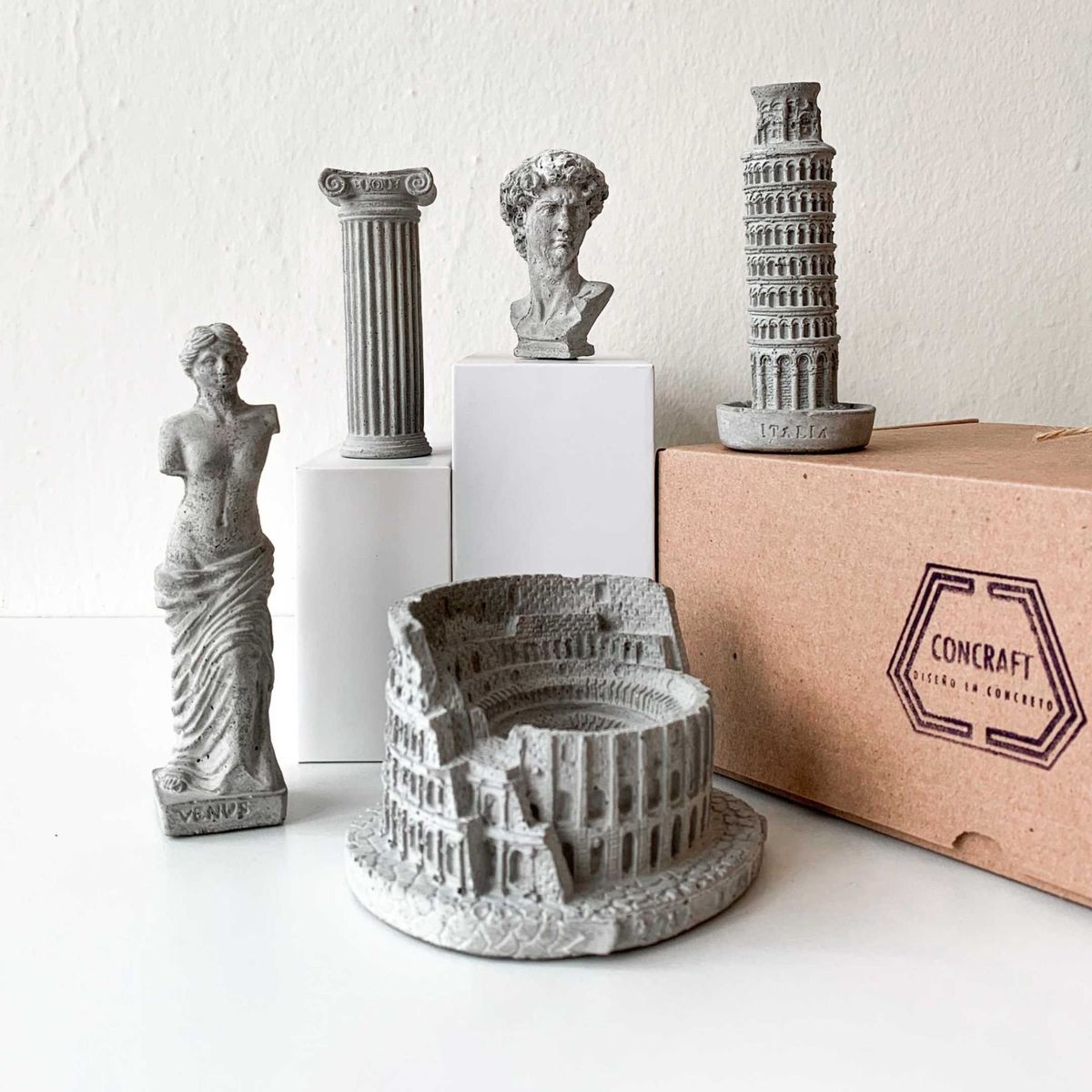 GENERICO - Esculturas de Concreto Venus Milo David