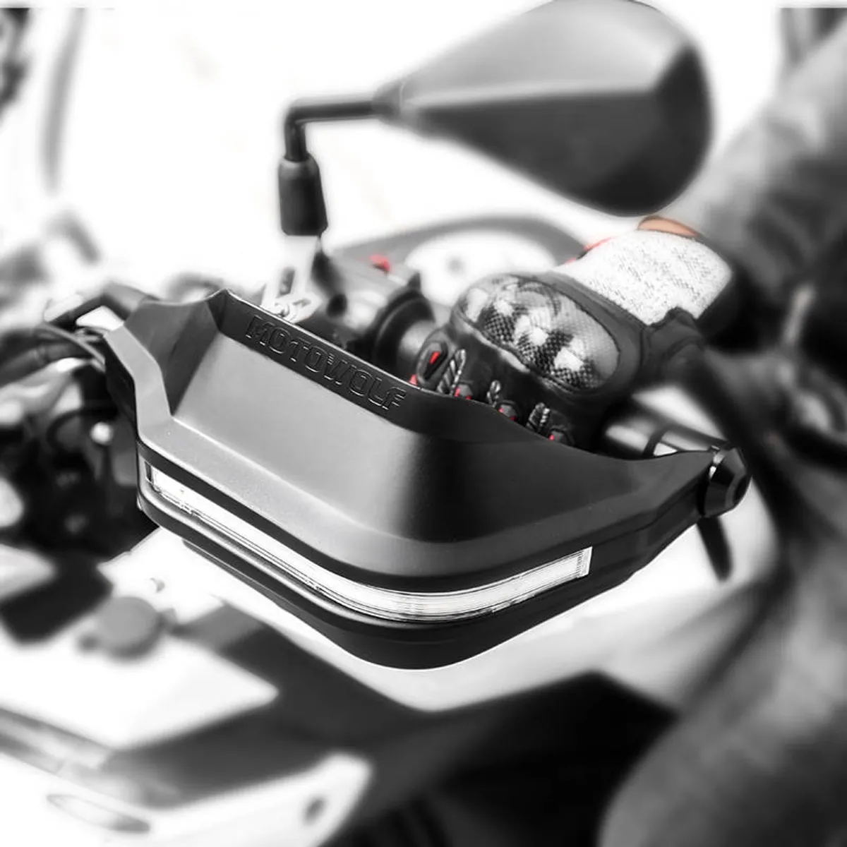 MOTOWOLF - PROTECTOR DE MANOS MOTOWOLF CON LED MDL3702