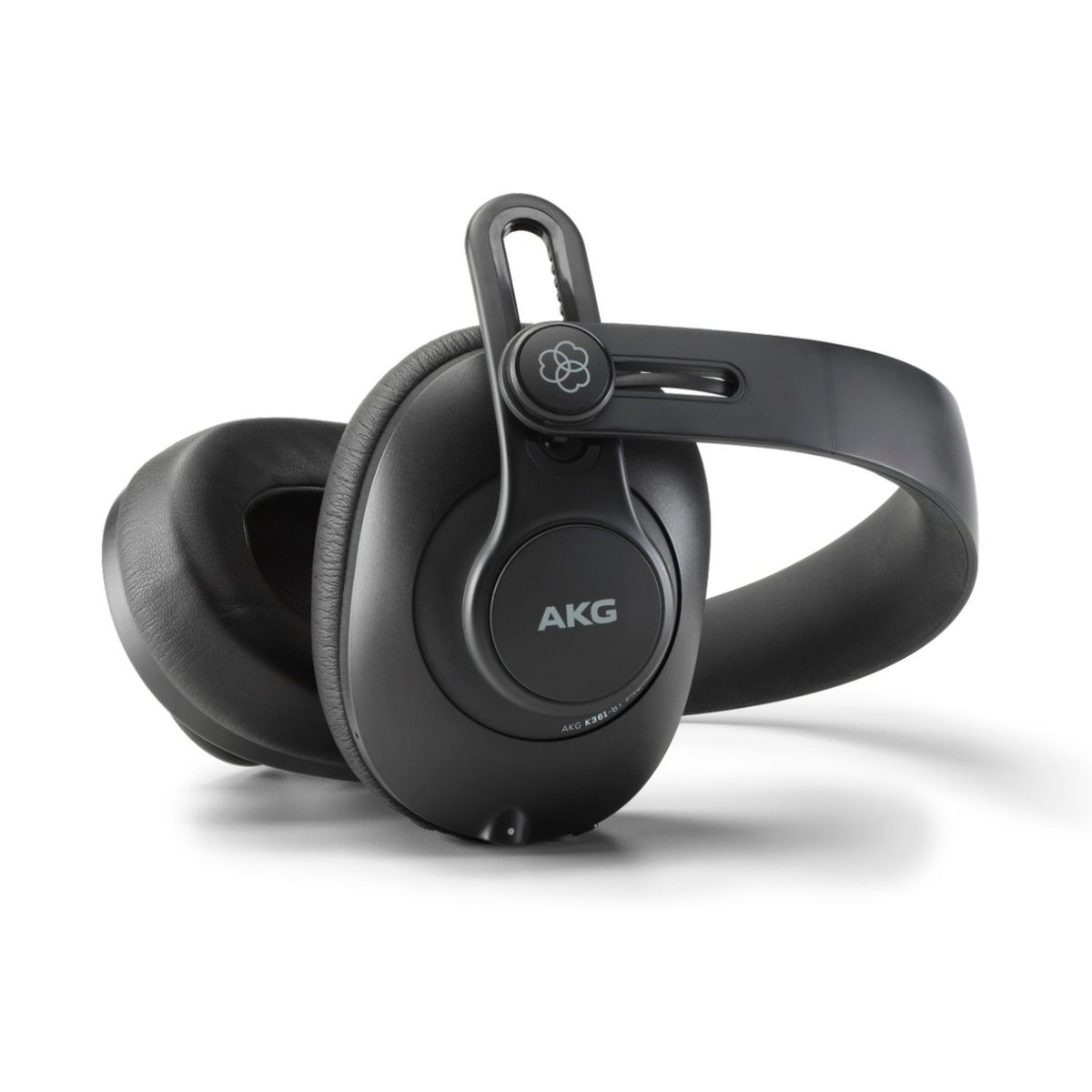 AKG - K361 AKG - Audífonos profesionales de monitoreo