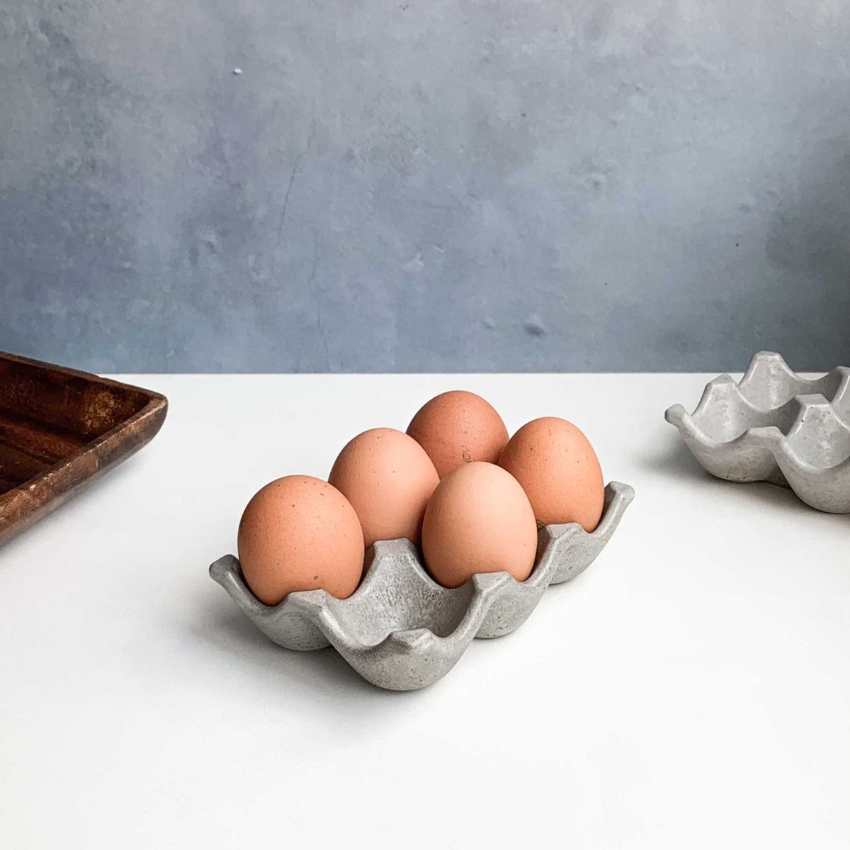 GENERICO - Porta Huevos de Concreto para 6 unidades