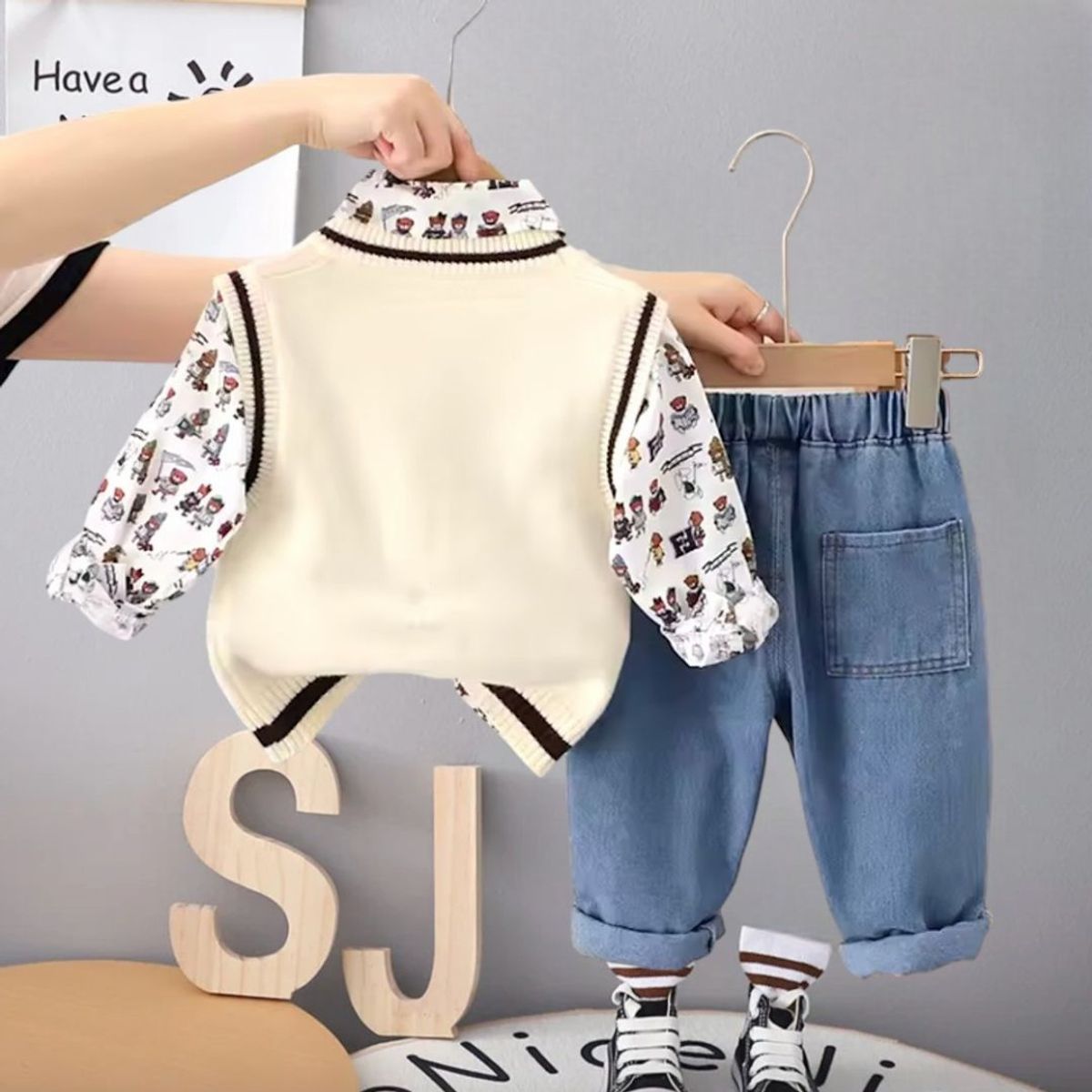 GENERICO - ROPA DE BEBE DE OSITO DE 3 PIEZAS (CHALECO+ PANTALON+ CAMISA