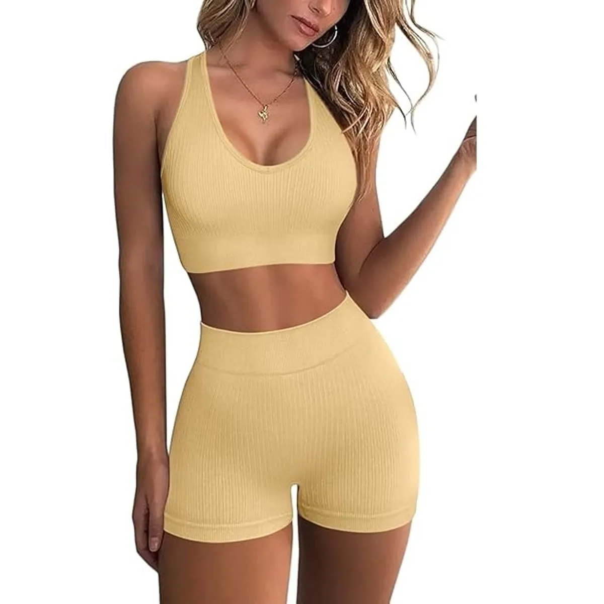 GENERICO - CONJUNTO DEPORTIVO DE TOP Y SHORT BEIGE