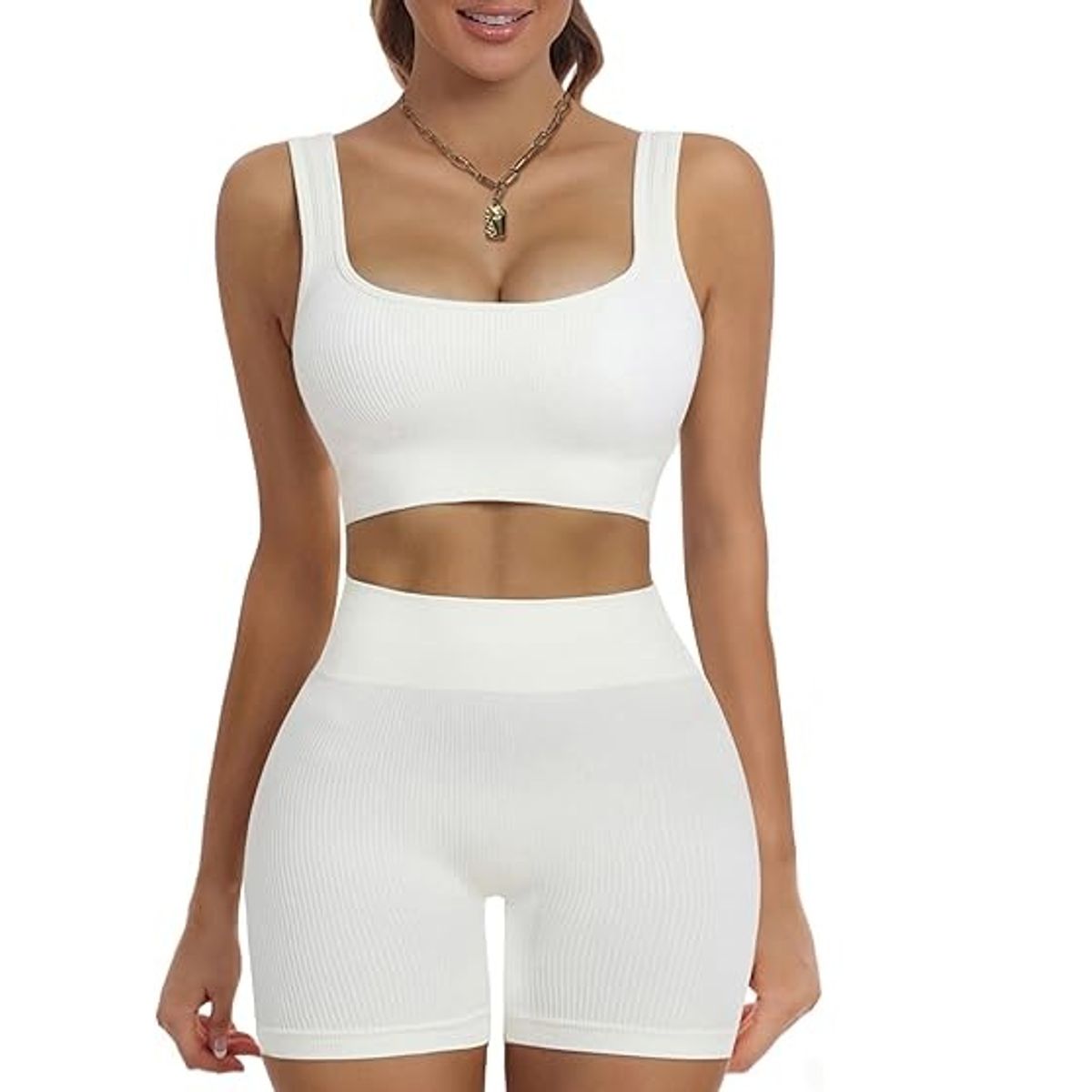 GENERICO - CONJUNTO DEPORTIVO DE TOP Y SHORT BLANCO