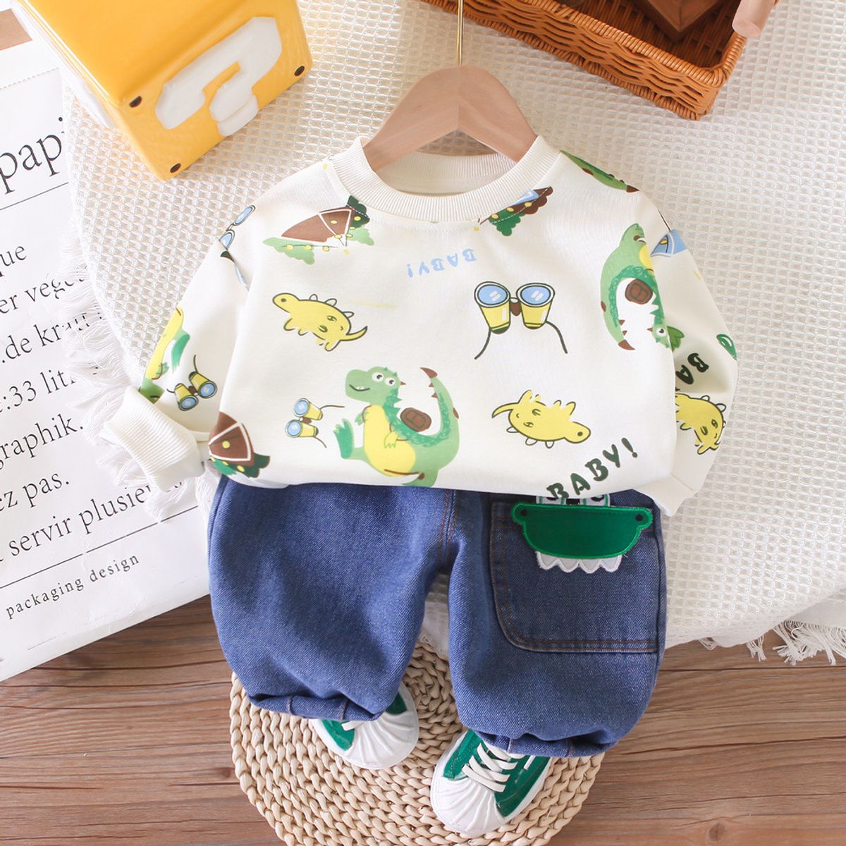 GENERICO - CONJUNTO PARA NIÑO DINOSAURIO - POLERA Y PANTALON