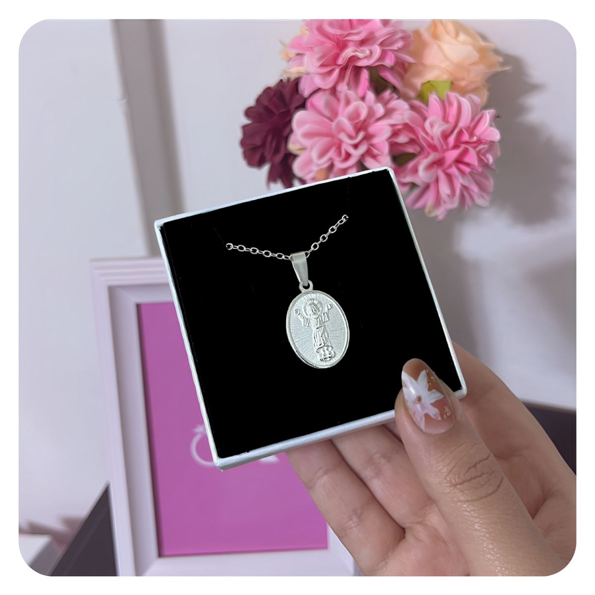 KARMY - Collar Hombre Medalla Divino Niño Joya Regalo Plata