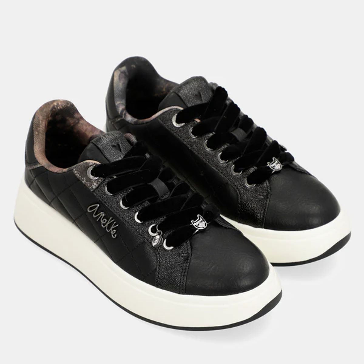 GENERICO - Zapatillas Negras Casual -Anekke