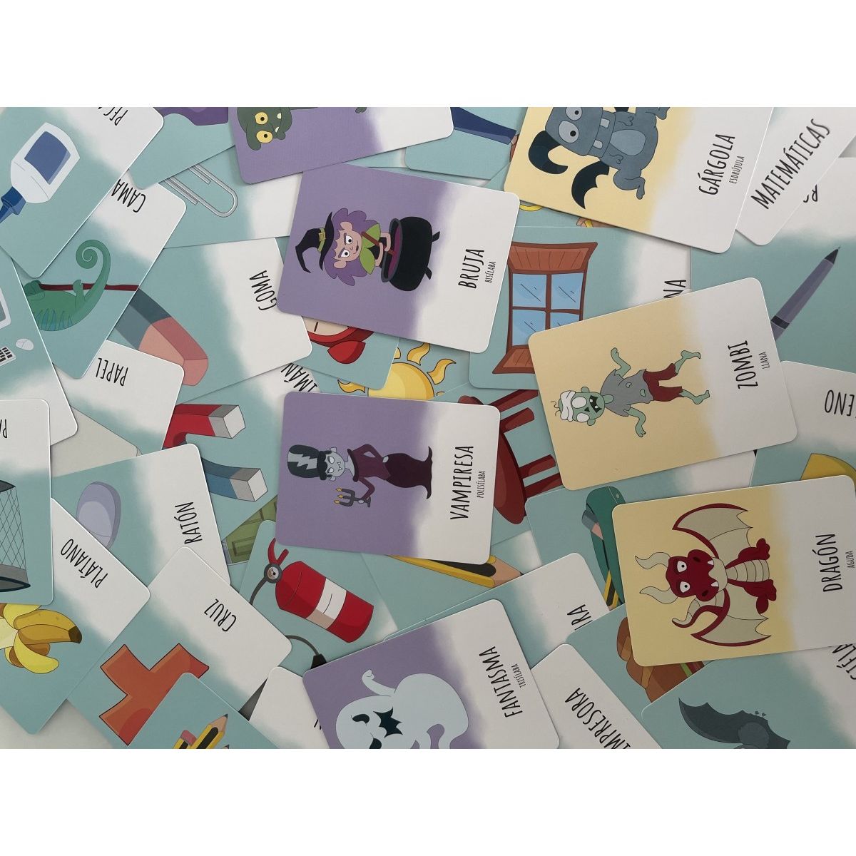 ATOMO - Juego de Mesa El Colegio Encantado