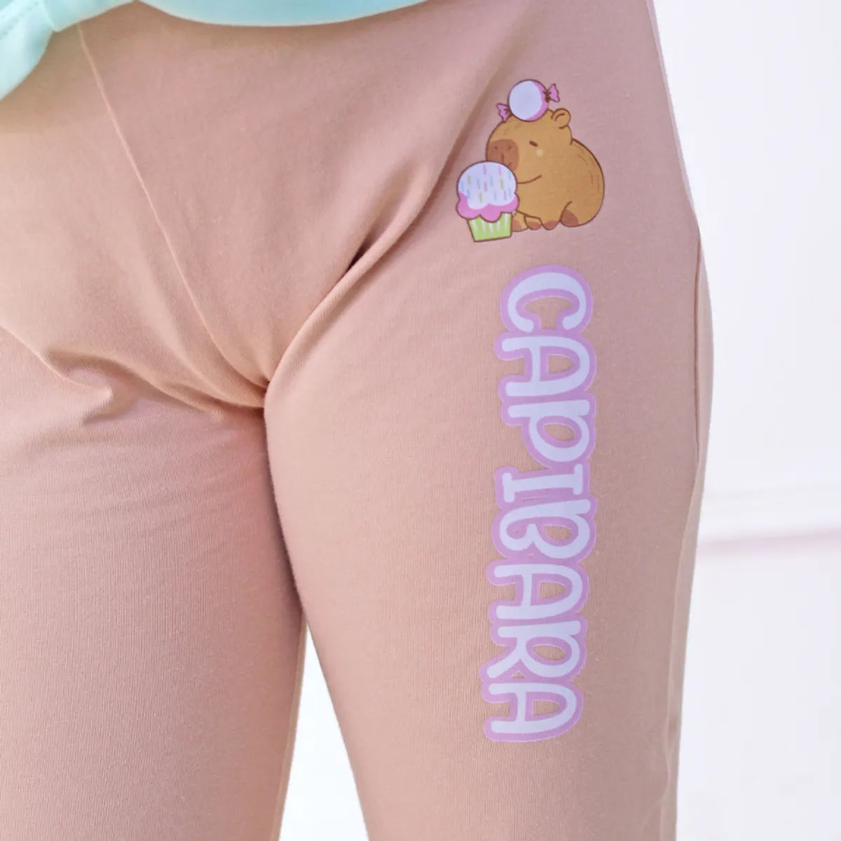 KIDS MASHMELO - LEGUINS PARA NIÑA LETRAS VERTICALES CAPIBARA KIDS MASHMELO