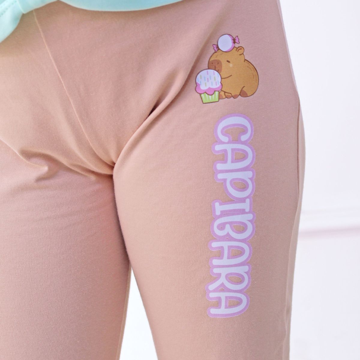 KIDS MASHMELO - LEGUINS PARA NIÑA LETRAS VERTICALES CAPIBARA KIDS MASHMELO